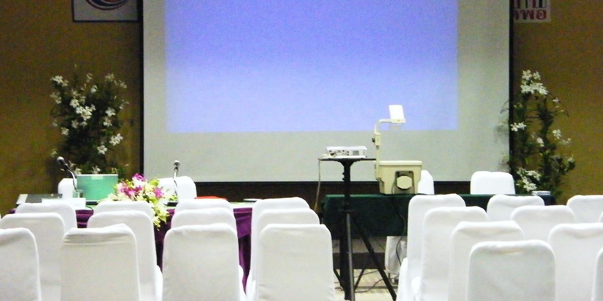 ห้องสัมมนา ริมบึง